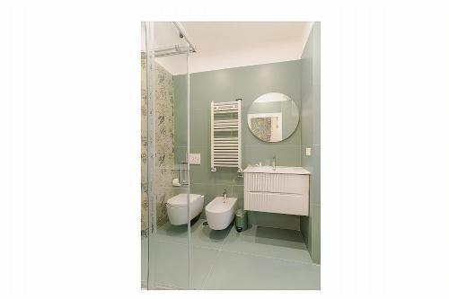 Lux Vaticana Suite