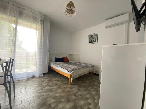 Studio cosy avec balcon, proche des Thermes, animaux admis, climatisé, classé 2 étoiles - FR-1-503-180
