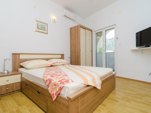 Apartments & Rooms Bari i - Studio Apartment with Balcony and City View First Floor -APT 10