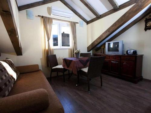 Apartment Magic - One Bedroom Apartment with Sea View