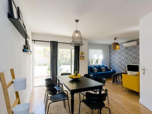 Apartment Sea Shell - Triplex Three-Bedroom Apartment with Terrace