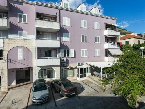 Apartment Dup i - Two Bedroom Apartment with Balcony