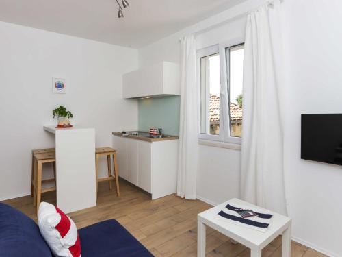 Apartments Villa Karmen - One-Bedroom Apartment Viktor