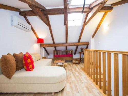 Apartment Nera - Triplex Two Bedroom Apartment with Balcony and Sea View