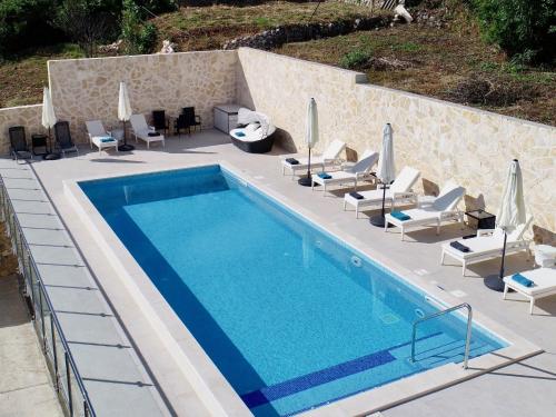 Villa Samba - Two-Bedroom Apartment with Terrace and Sea View - A4 1