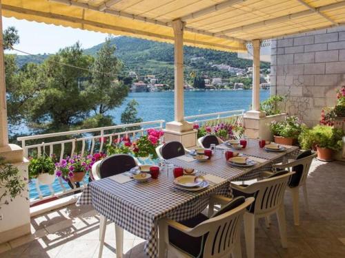 Villa Malfi - Standard One-Bedroom Apartment with Sea View A4