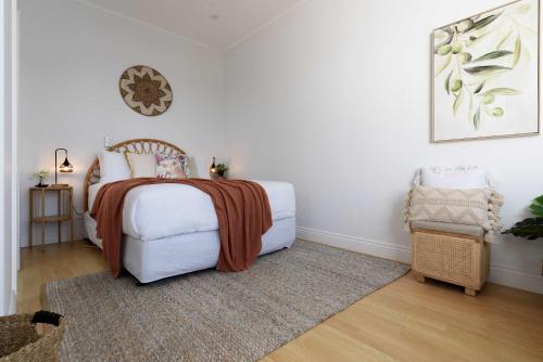 Katil atau katil-katil dalam bilik di Stylish Escape with Sea Breezes & Comfort