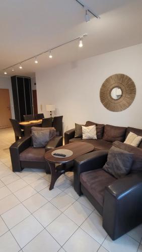Posezení v ubytování Frog Apartment - 2 bedrooms and living room
