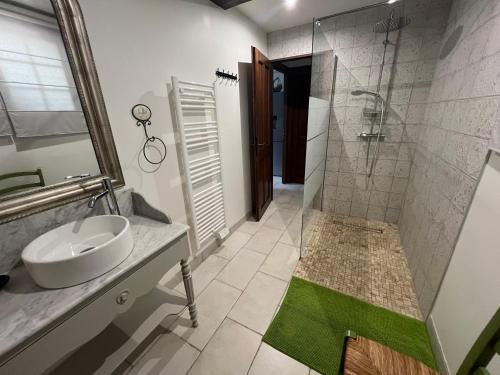 Ένα μπάνιο στο La maison aux petits bonheurs