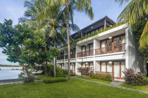 Emerald Hoi An Riverside Resort — Property building