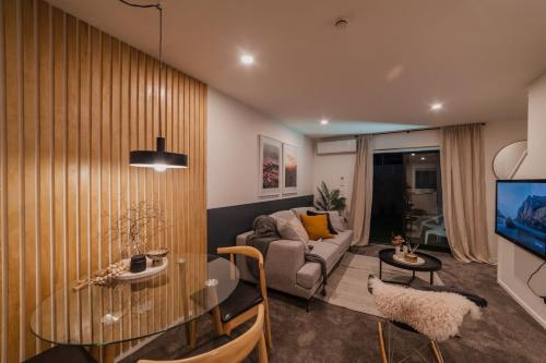 Гостиная зона в The Perfect City Nook - Designers Delight