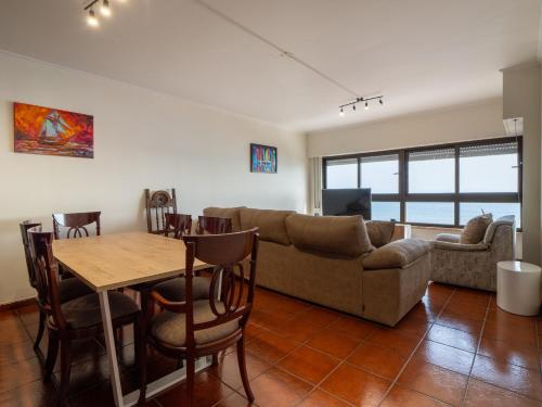 Regatta - Beachfront and Sea Views