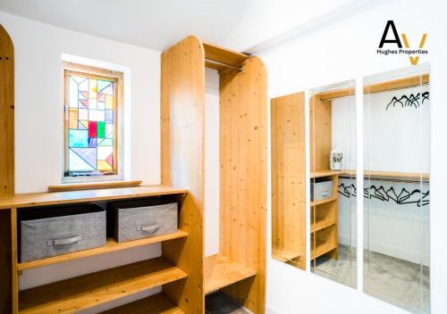 Φωτογραφία από το άλμπουμ του Comfortable Two-Bedroom House - Garden, Free Parking, Fast Wi-Fi, Great for Business & Relocation By AV Hughes Properties στο Νορθάμπτον