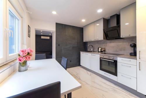 Beautiful and cozy apartment