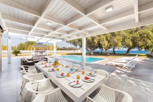 Kiotari Dream beachfront villa