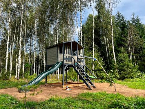 Herní místnost nebo prostor pro děti v ubytování ARKA Puhkemajad