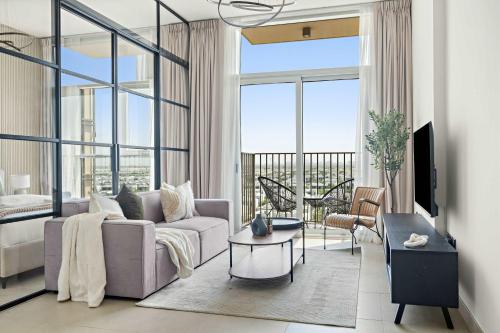 Silkhaus Vacation Homes in Collective Tower Luxurious 2BDR