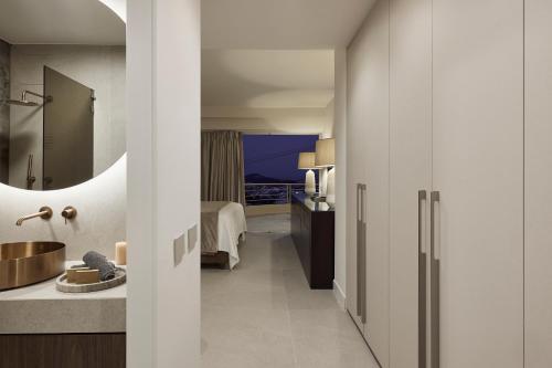Crystal Green Signature Residences