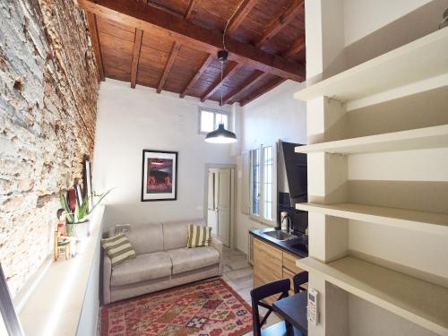 Dante, apartment in the historic center