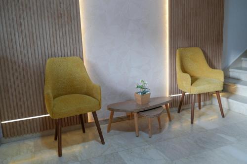 Un lugar para sentarse en Sahariano hotel City Center