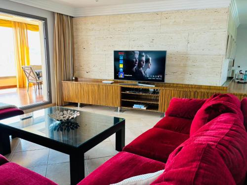 Ático dúplex, con piscina privada, jacuzzi y gimnasio