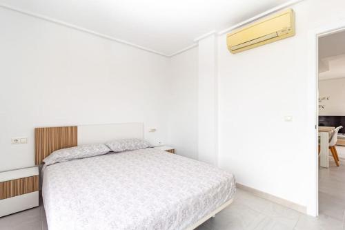 Ático con terraza y piscina