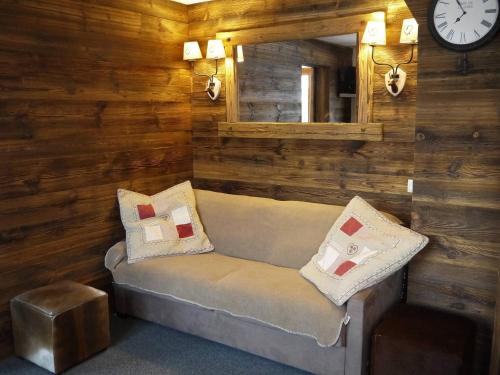 Appartement 2 chambres avec mezzanine, piste skis aux pieds - FR-1-355-77