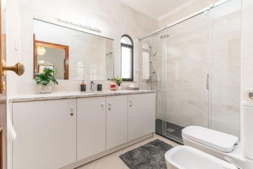Matfil Suite-charming Apartment With Pool Access