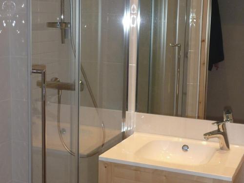 Appartement spacieux - 4 chambres, Wi-Fi, garage, Les Gets