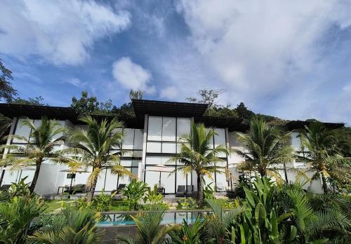 Κήπος έξω από το Sky Lofts Phuket