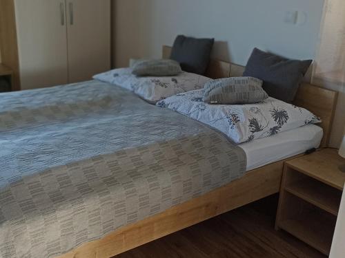 Katil atau katil-katil dalam bilik di DREVENÝ APARTMÁN Slovenský raj Hrabušice