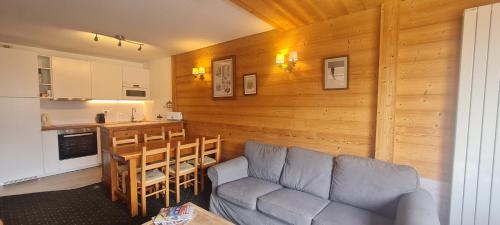 Lauvitel - C5 - Appt duplex pied de piste - 8 pers