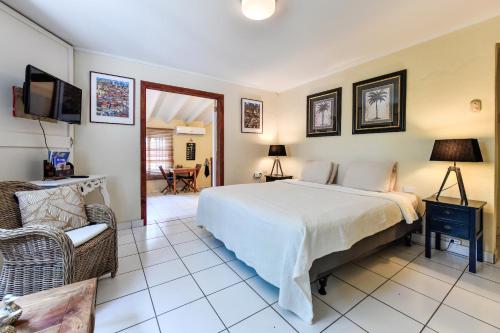 Postel nebo postele na pokoji v ubytování Brisas Studio Apartments