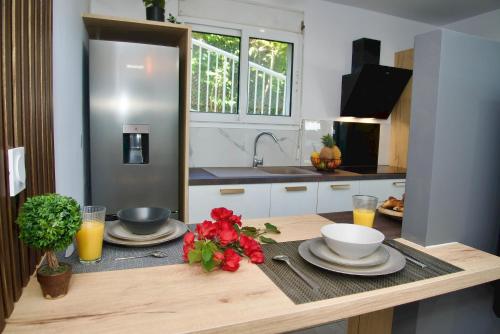 Dapur atau dapur kecil di Chez Nathalie et Jean Hugues