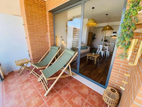 Kawasan patio atau luaran di AP8 XimoApartments Ático Exclusivo con Parking