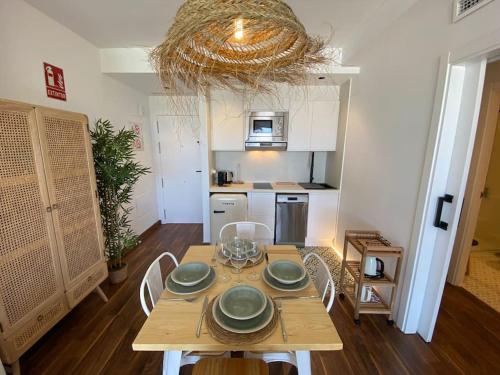 Dapur atau dapur kecil di AP8 XimoApartments Ático Exclusivo con Parking