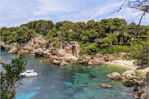 PWS - Sunny modern flat near Juan Les Pins Pinede & beach - Terrace & AC! photo 35