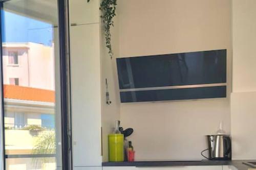 PWS - Sunny modern flat near Juan Les Pins Pinede & beach - Terrace & AC! photo 25