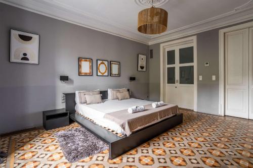 The Collection Barcelona - Plaza Urquinaona Spacious 3BD 2 5BTH Catalan home
