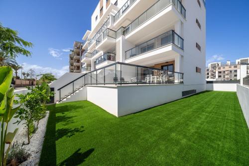 Luxury Apartment in Mil Palmeras