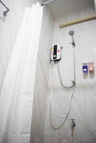 Kopalnica v nastanitvi Rimnim Hostel