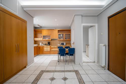 ANGEL , Luxury 2BD apartment next to the Beach
