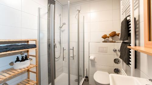 Koupelna v ubytování ERSTAY - bis zu 5 Personen I Balkon