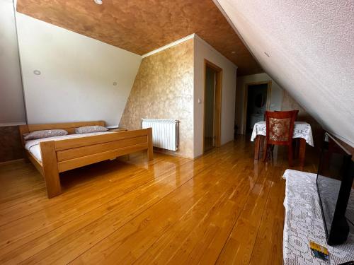 Cama o camas de una habitación en Gorstak 6