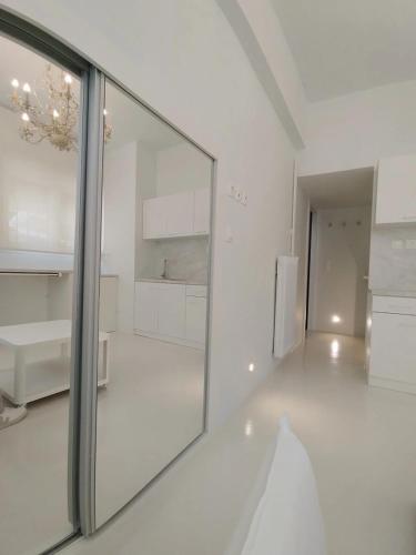 AMG Stylish Small Apartment in Pagkrati Close to Metro