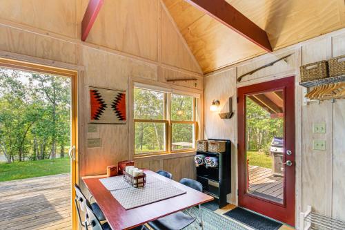 Gambar di galeri bagi Riverside Retreat in Crosby Pet Friendly! di Crosby