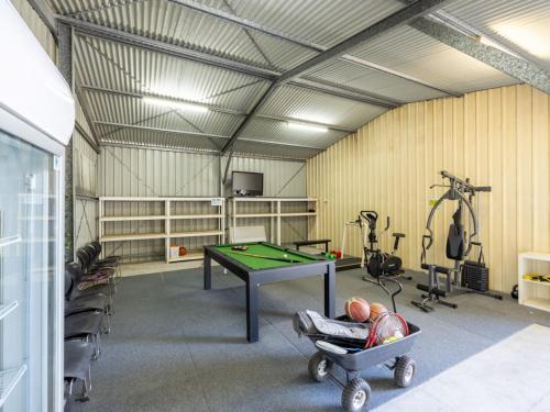 Gimnasio o instalaciones de fitness de River View 5B Home near Freeway Shops Loganholme
