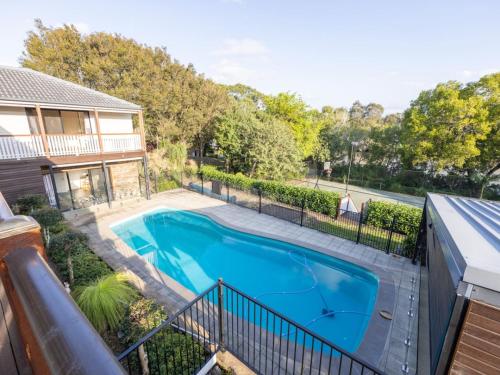 Piscina en o cerca de River View 5B Home near Freeway Shops Loganholme