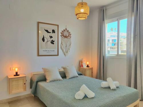 Apartamento moderno con vistas al mar, piscina & parking