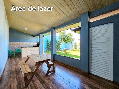 Gambar di galeri bagi Casa Familiar Espaço Amplo com churrasqueira di Foz do Iguaçu